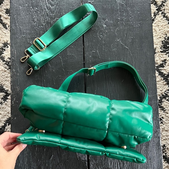 Anthropologie Kelly Green Faux Leather Quilted Pillow Purse Crossbody - Picture 9 of 16